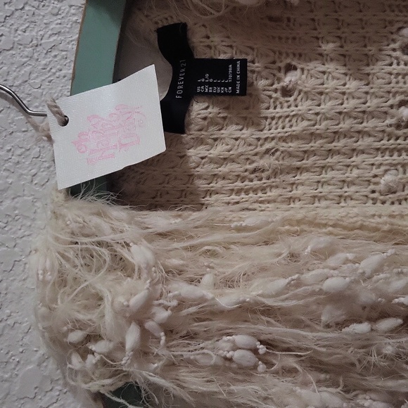 Forever 21 Shaggy Vest - Picture 2 of 3